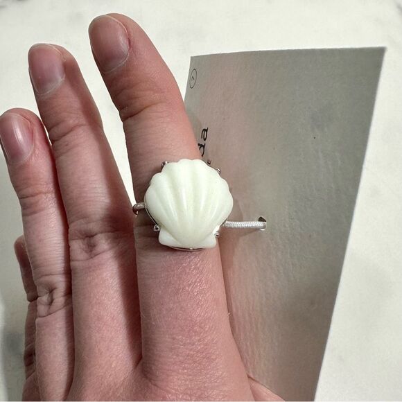 Pura Vida White Grande Shell Ring NWT Size 7 Beach Vacation Coastal Chic - Picture 1 of 11